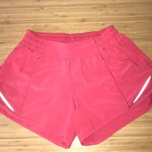 Pink 4” lululemon hotty hot shorts!